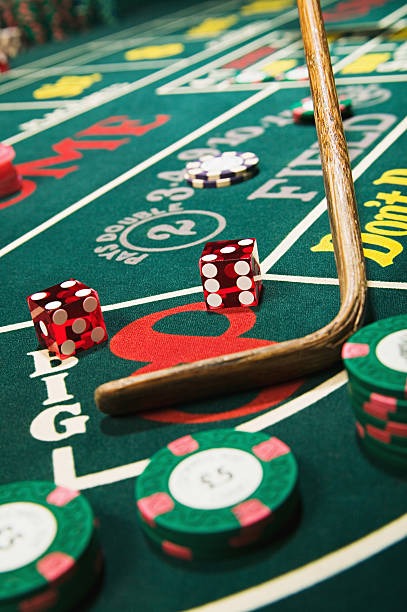 alexistogel alternatif mobile app interface showing football markets and live-dealer tables